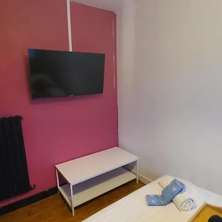 Maison Avec 4 Et Tv Dans Chaque * Brest
